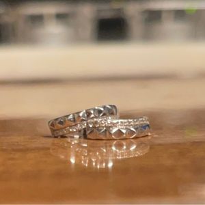 ANNE SISTERON 14 kt white gold HUGGIE EARRING with diamonds